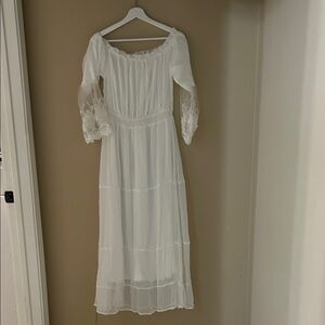 Elegant White Lace Sleeve Dress